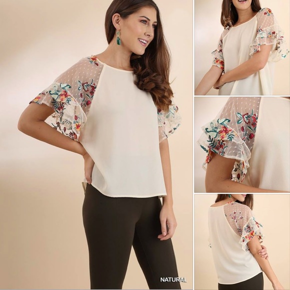 umgee ruffle sleeve top